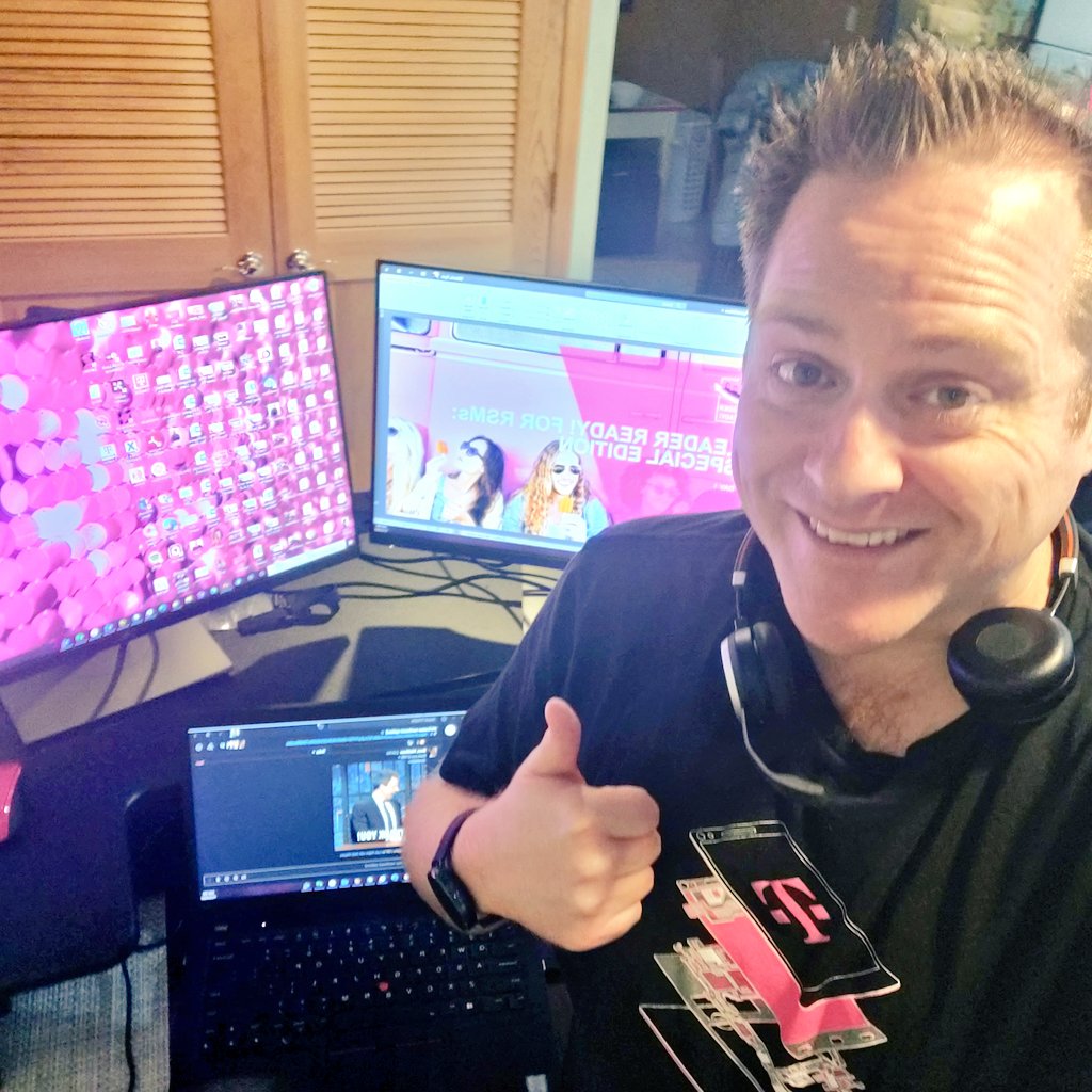 Another Leader Ready! Special Edition Day in the books!🔥📒📕 Lots of engagement and #seriousfun with our Northeast Leaders today! #LeadershipDevelopment #areyouwithus #NERocks