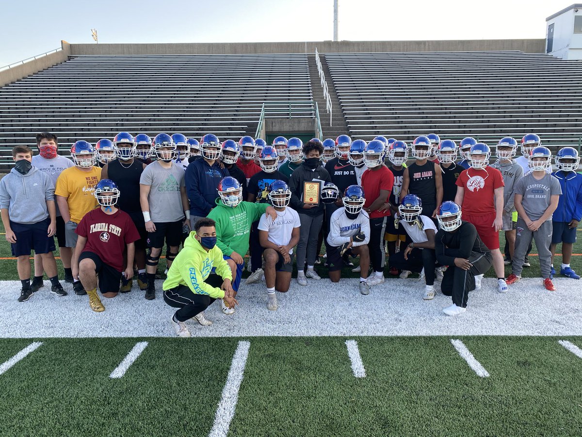 SBJohnAdamsHigh's tweet photo. We may have missed last week’s @46Sports Game of the Week, but we were still able to honor @JASection Senior Chuck Worsham as the @tcunet and @46Sports Student Athlete of the Week! Congratulations @ct_cdub3! https://t.co/sTkqGj857r