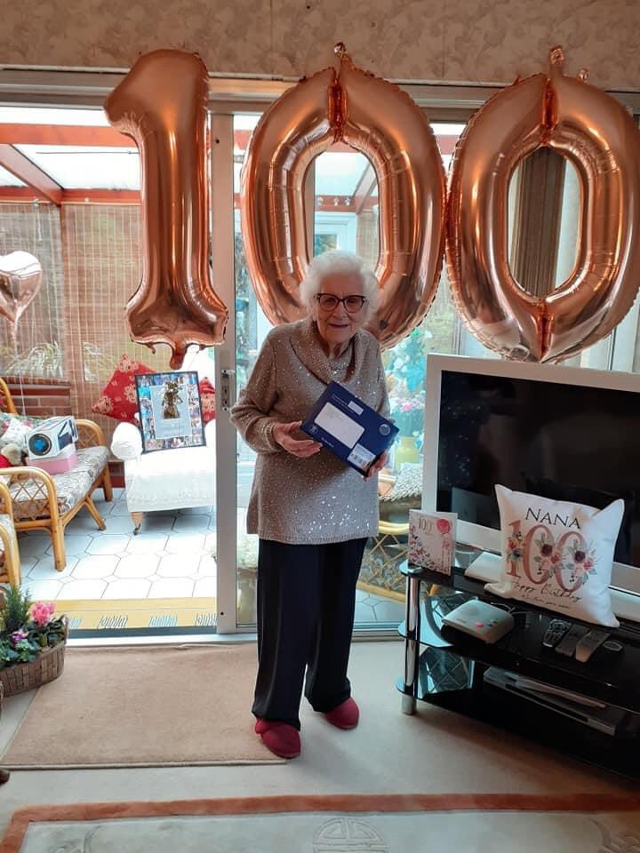 This is 100.I’m proud to be the Nice of this and amazing lady my aunt Irene Celebrating her 100th birthday at home in Lockdown - #100yearsold #HundredYearOldBirthday #Birthdayinlockdown