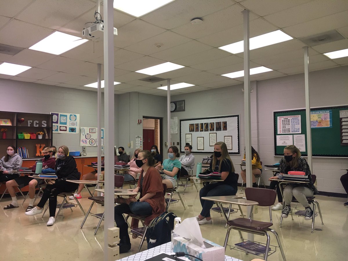 LisaConKow's tweet photo. What a great opportunity @HosaNorfolk students had to listen to Kelly Driscoll, CEO @FaithRegional speak about her career. Many thanks! #hosaweek @NebraskaHOSA @nhs_academies #npspanthers https://t.co/lTEHCHk85H