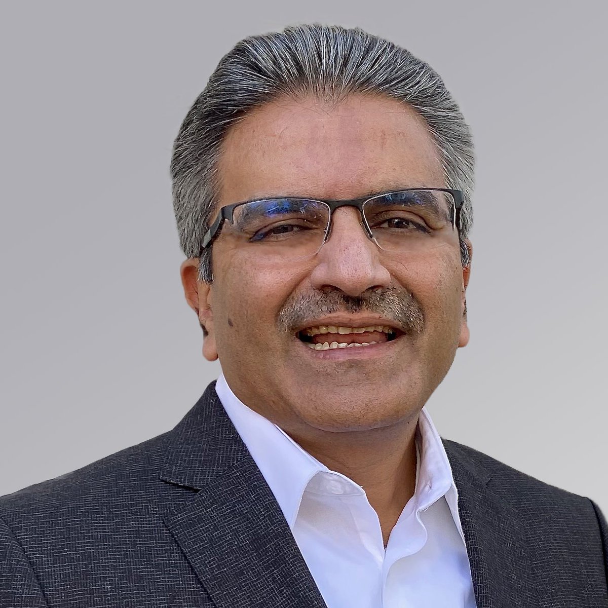 BPINetwork's tweet photo. Our new #GameChanger interview with Dhrupad Trivedi, President and CEO of @A10Networks, is live!

Click here to read Dr. Trivedi's insights on driving #innovation through outside-in thinking, problem-solving cultures, and inclusive conversations: https://t.co/VaIbD9QxJn https://t.co/hEPJIy65vF