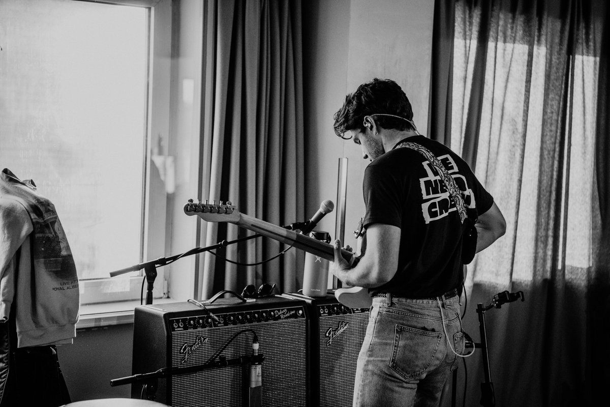 NiallOfficial's tweet photo. Been a busy week at rehearsals . Absolutely cannot wait for you to see what we've been working on . Please grab your tickets for the show this weekend if ya haven't already x https://t.co/huqxTnNPHt https://t.co/ieWvET3Pf7