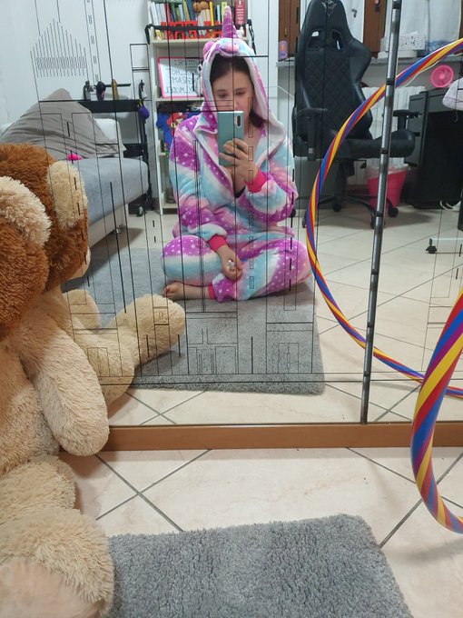 Iscriviti a soli 7$ al mio 👇👇👇👇 https://t.co/HYVbNO0pwr vi aspetto sabato diretta h 17  #RetweeetPlease<a href="/tag/rt"class="tags"><span>#rt</span></a><a href="/tag/retweeetplease"class="tags"><span>#retweeetplease</span></a>