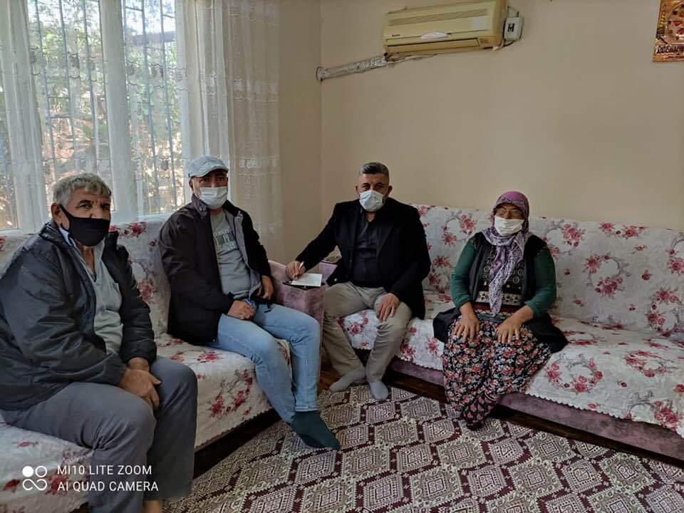 Glsnz1's tweet photo. Akparti Muratpaşa İlçe Başkanlığı Olarak Saha Çalışmalarımız Devam Ediyor Önce Millet Önce Memleket Diyerek Durmak Yok Yola Devam #hedef2023 @RTErdogan @avmustafakose @tubavuralcokal @gokcenenc07 @alimtunc @ethemtas @osmanulker07 @KYilgin @nhlunal @mehmetcolak000 @ak_muratpasa https://t.co/hDvCFh213Q