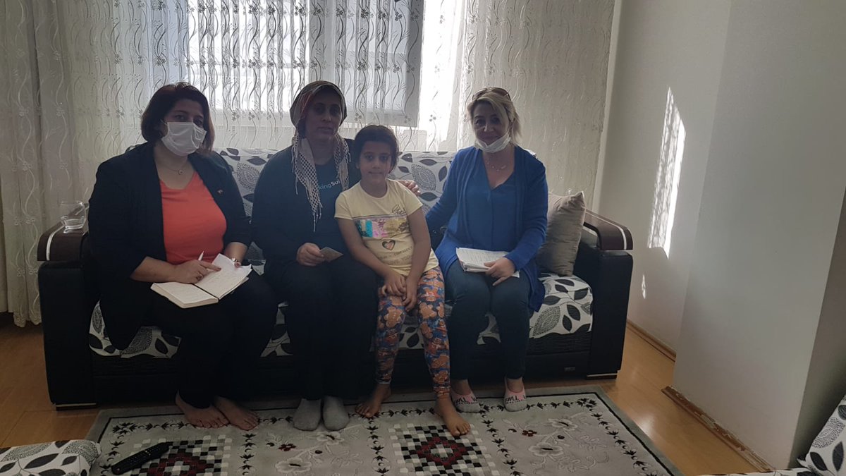 Glsnz1's tweet photo. Akparti Muratpaşa İlçe Başkanlığı Olarak Saha Çalışmalarımız Devam Ediyor Önce Millet Önce Memleket Diyerek Durmak Yok Yola Devam #hedef2023 @RTErdogan @avmustafakose @tubavuralcokal @gokcenenc07 @alimtunc @ethemtas @osmanulker07 @KYilgin @nhlunal @mehmetcolak000 @ak_muratpasa https://t.co/hDvCFh213Q