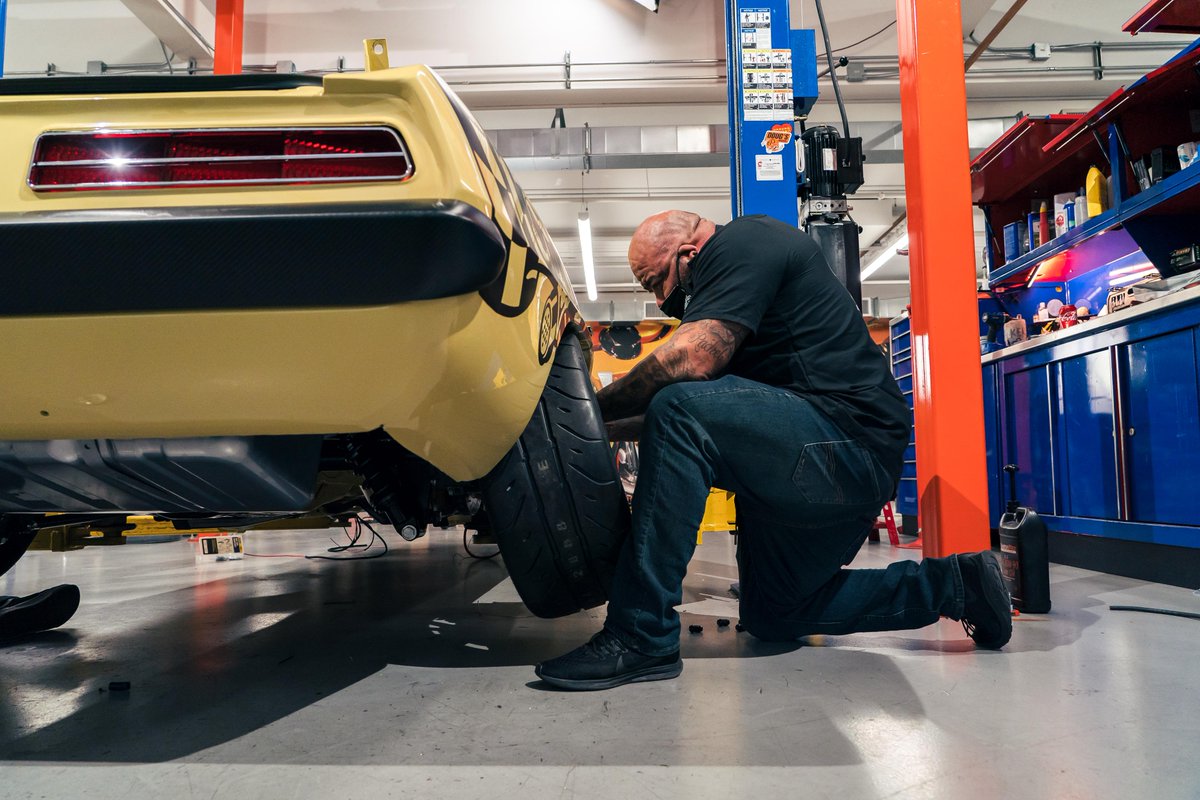 Super Chevy Magazine tweet media