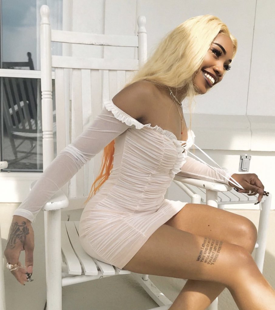 mefeater's tweet photo. We send our deepest condolences to the friends and family of Atlanta rapper @braxattacks . The artist has recently passed away at the age of 21. She was truly an innovator and star. RIP Queen 🧡 https://t.co/L9kJU6RNHl