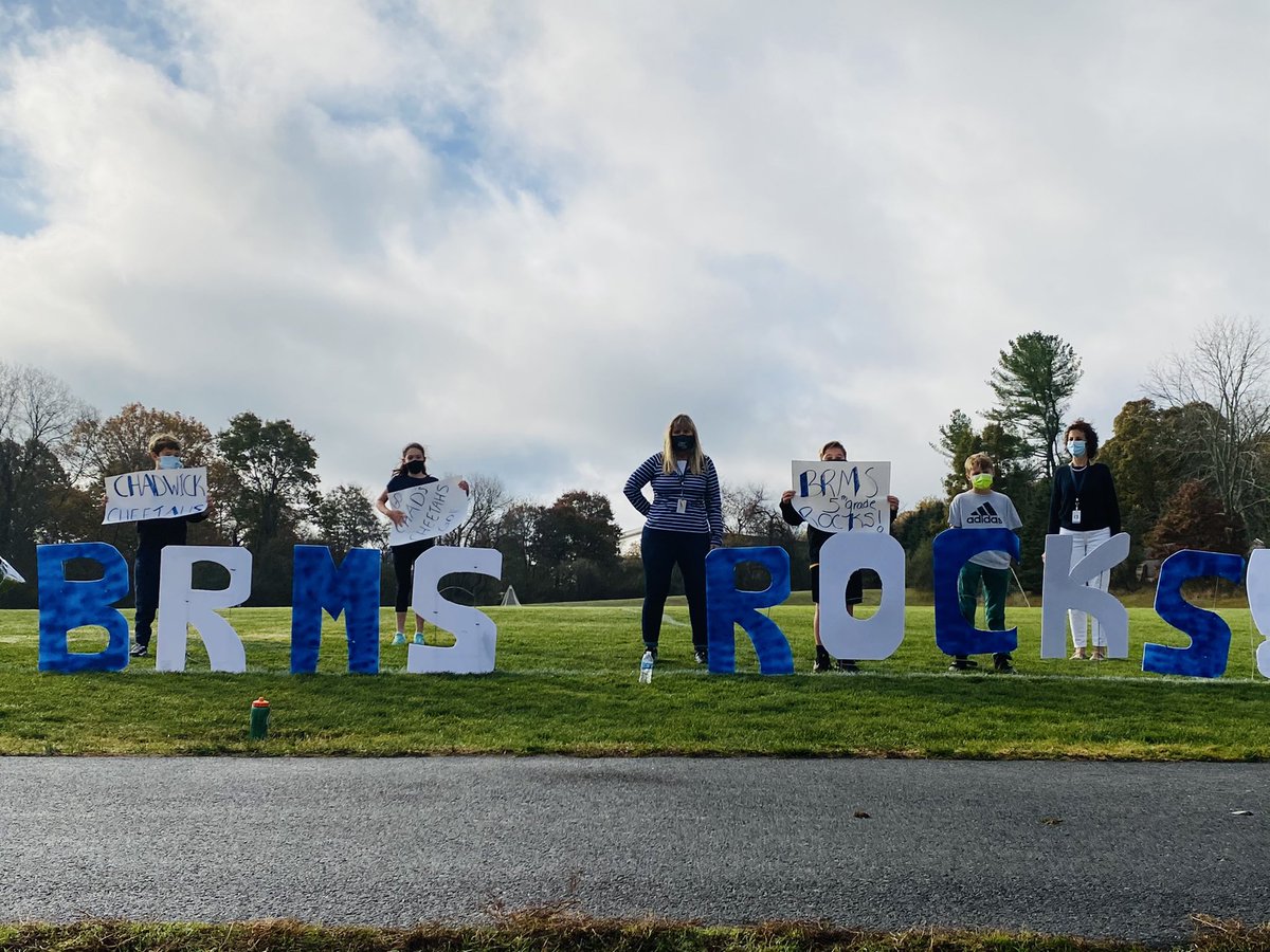 tmcneiece1's tweet photo. Amazing day for the annual PTO Jog-a-thon @BRMSrocks Thank you so much to our fantastic PTO volunteers for decorating and planning this event @Dr_Borden @savastano_linda https://t.co/1ADowH9mR6