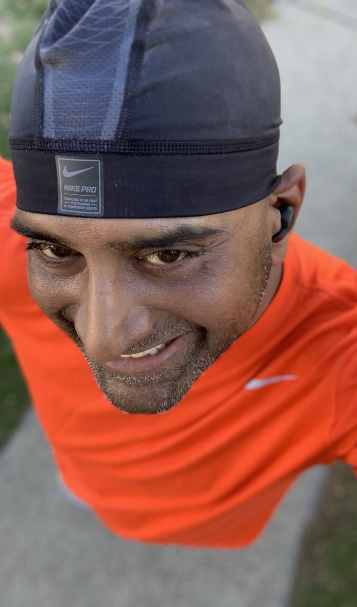 ShaunJay's tweet photo. It’s amazing how many smiles and attitude shifts Sunshine creates.
It’s deep - go put some sunshine into the world. #everyrunhasapurpose @bennettrun #createsunshine #hoopscreatinghope https://t.co/GBBesvbC1S