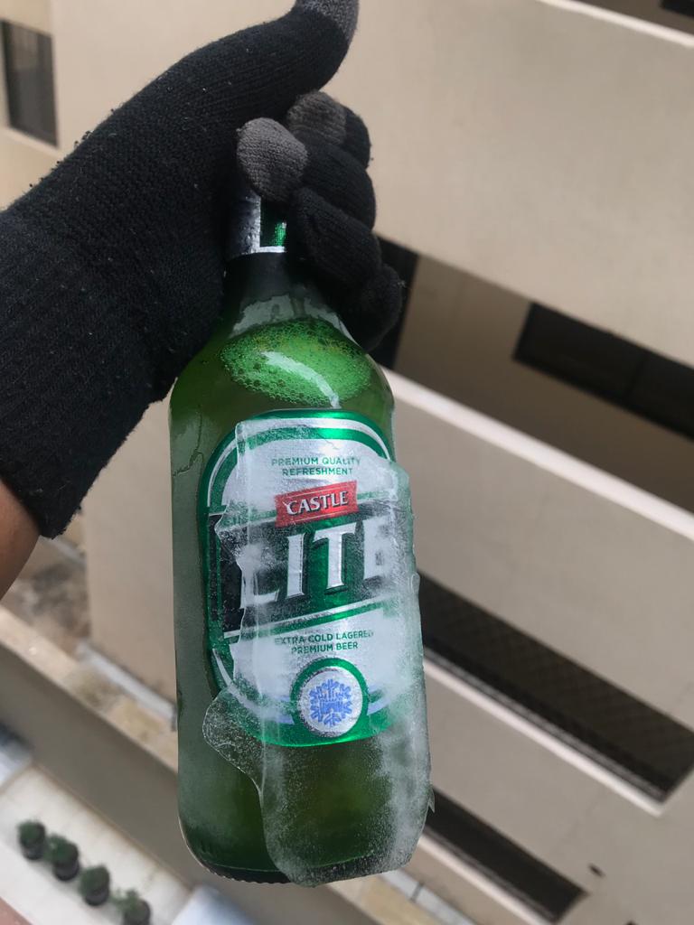 _Noordn's tweet photo. Wacha tukunywe castle lite and call it a day π
#CastleLitsUnlocks #ExtraColdRefreshment https://t.co/Pd107ViF9M