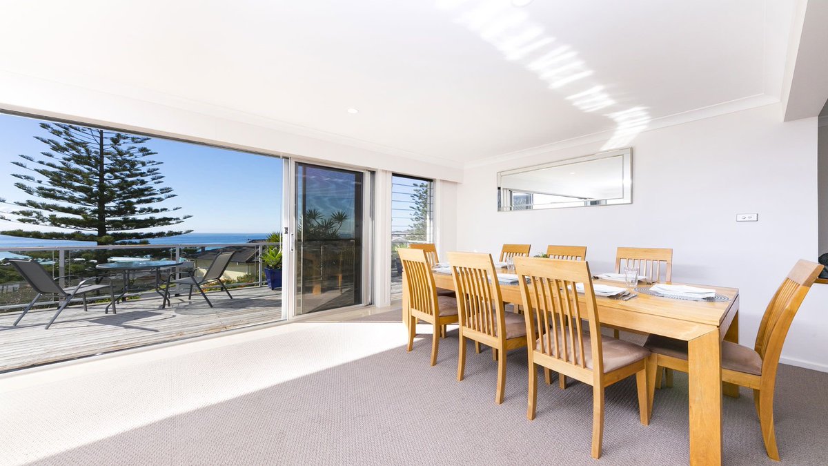 PinnacleProper6's tweet photo. The #weekend is here, and so are we. Book your next weekend away at https://t.co/ZyK0vI6UhU #Forster #lovensw #nswtourism #Beach #friday #FridayVibes #early #Family #coast #holidayhome #WorkFromHome #workout #midnorthcoast #tuncurry #swim #special #holidays #SundayThoughts #cafe https://t.co/jAje3je303