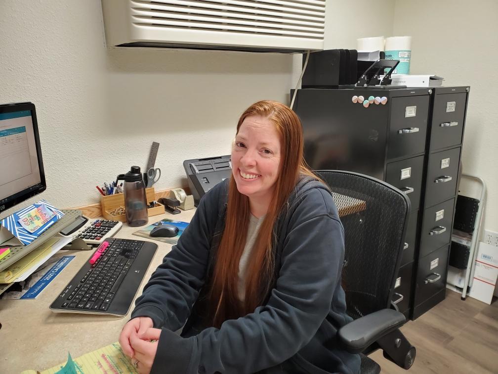 Jennifer Jeli joined Mandere Construction in 8/18 as a payroll clerk. She processes payroll weekly for over 150 employees on a weekly basis. Thx Jennifer! So proud to have you as part of the #KodiakFamily. . #KodiakStrong #MandereStrong #Construction #Framing #siding #BuildUSA