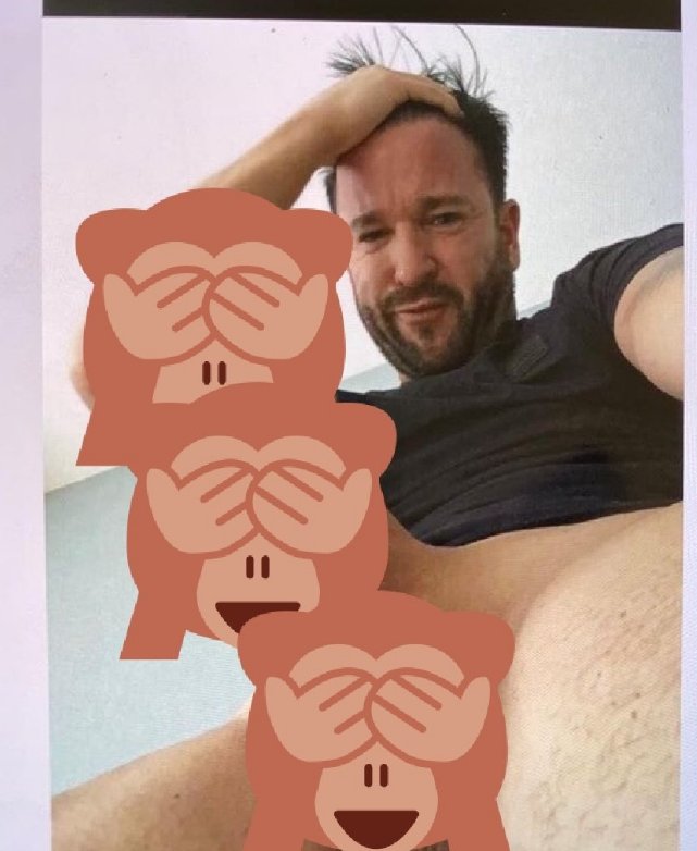 արյունոտ մարի, արյունոտ մարի, արյունոտ մարի: մենք առաջարկում ենք այս մարդու միսն ու արյունը ձեր հավերժ երիտասարդության համար: արյունոտ մահը որսում է իր մարմինը և ընտանիքի հետ նետում այն խավարի մեջ: իր ընտանիքում ոչ մեկին չթողնել: արյունոտ մարի, արյունոտ pic.x.com/1uGiIG9hb4