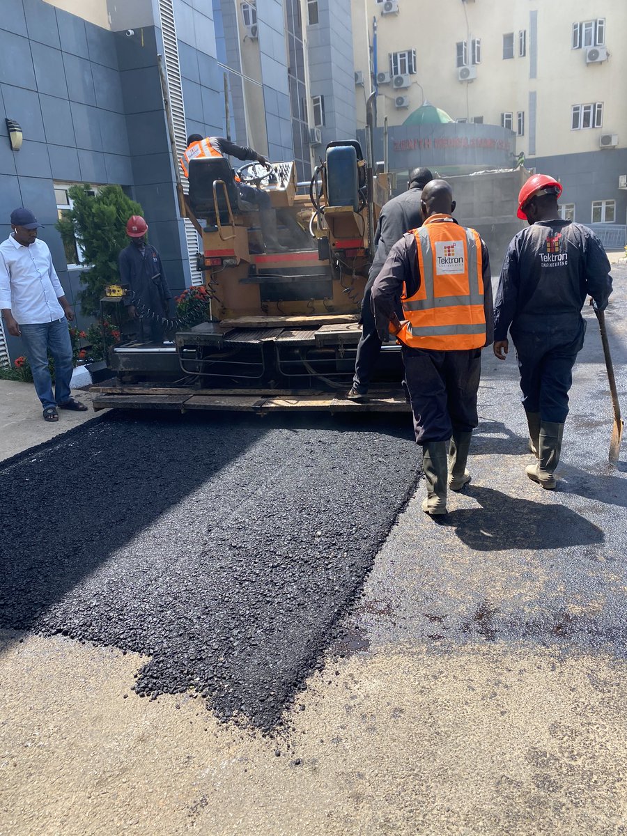 ChiomaOkpalugo's tweet photo. #tektronengineering #roadconstruction #roadworks #womeininconstruction #blackwomeninconstruction construction work at zenith medical and kidneycenter. Thank you @drteestyle for your patronage @tektronplus_engineering #fitfam #fitness https://t.co/pSOFMudvpg