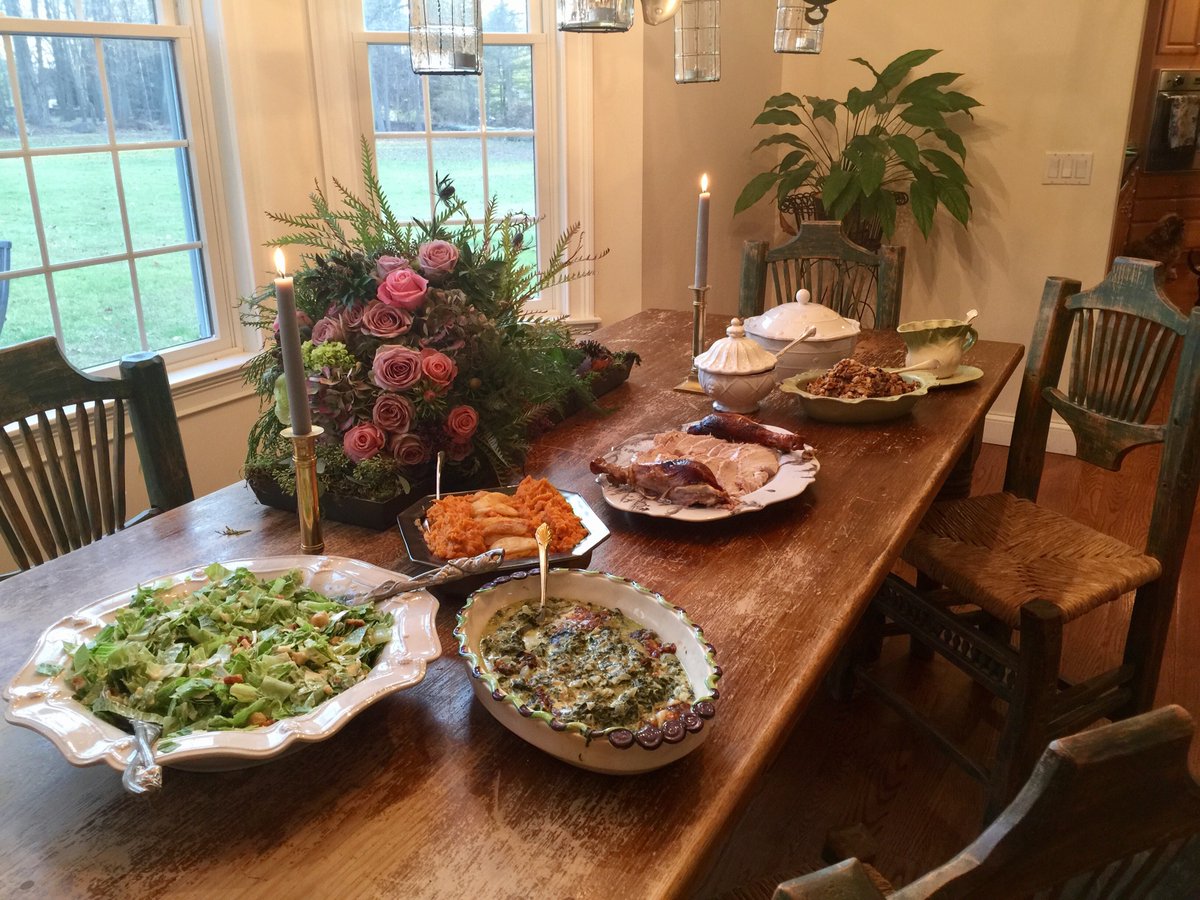 I give thanks every time I eat <a href="/BaldanzaAngela/">Angela Baldanza</a> Chocolate Cake. Let's look forward to #Thanksgiving  baldanzarestaurants.com/thanksgiving-s… #Foodies #food #ThursdayMotivation