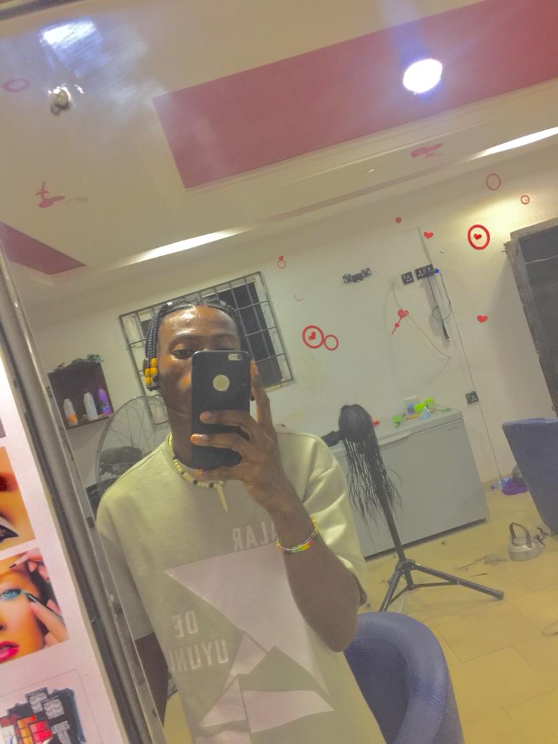 9th_SonofNov's tweet photo. 09. 11 🌹🌹🌹

#code911 
#inAddyToMe🎂🥂 https://t.co/HvGPYYDEY6