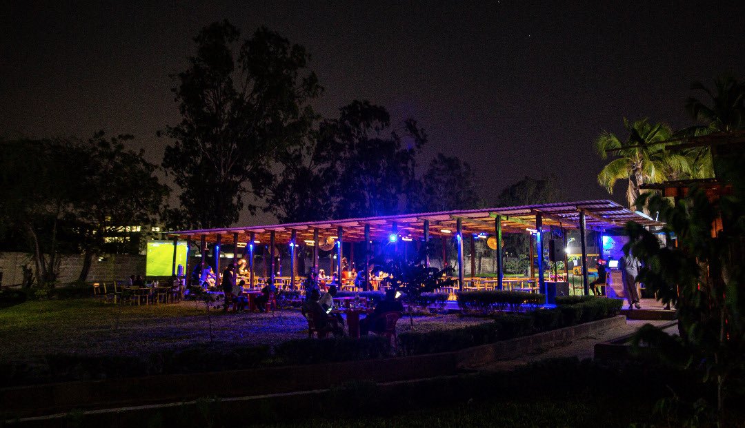 BLIZZSS's tweet photo. @thee_garden by night 
Good vibes https://t.co/otjwJrBD88