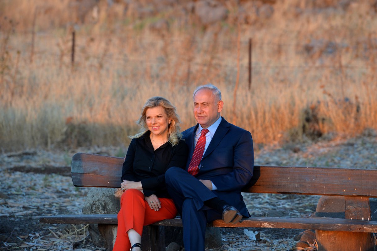 netanyahu's tweet photo. לרעייתי האהובה שרה - אלף נשיקות ליום הולדתך. גאה בך ואוהב אותך כל יום מחדש ❤️ https://t.co/Qi6S59IGgu