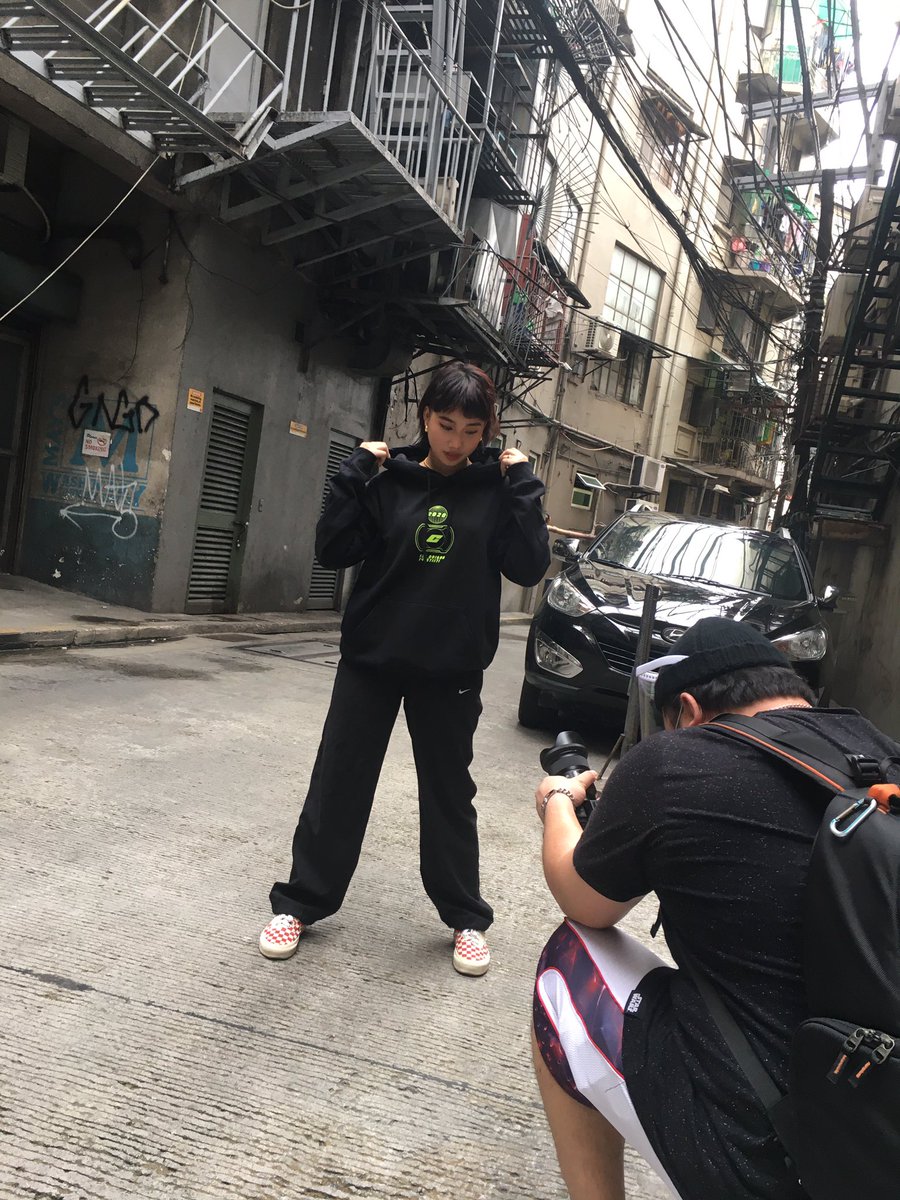 zyri11e's tweet photo. Shoot for coziest 🖤 https://t.co/ezbQdZqQOk