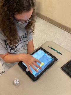 ShelbyEdTech's tweet photo. @AnitraStallwor2 Ss at @Shelbyedk12alus Montevallo Middle School are #problemsolving through the #engineerdesign process with @Ozobot! https://t.co/Y3Jb2TNZUZ