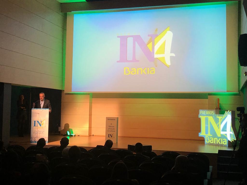 #CEVAlicante | 🗣️ <a href="/perfepalacio/">Perfe Palacio</a>: “Exigimos medidas que incentiven la actividad económica y no la lastren. Subir los impuestos no es la solución".

🏆 El presidente de <a href="/CEV_CV/">CEV</a> #Alicante abre la V Gala de los #premiosin4bankia #in4bankia