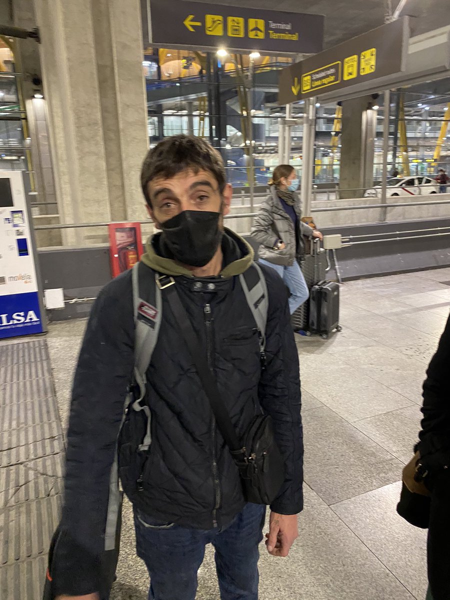 impactintegrity's tweet photo. @barajasairport SCAM ALERT do not give money. They claim they arrived from Mexico and have lost money, need € for a bus to Santiago de C or Montpellier. I “helped” them last week. Now the same guy same place same story this week... he speaks French she Spanish. https://t.co/FkQ2Jwhf2h