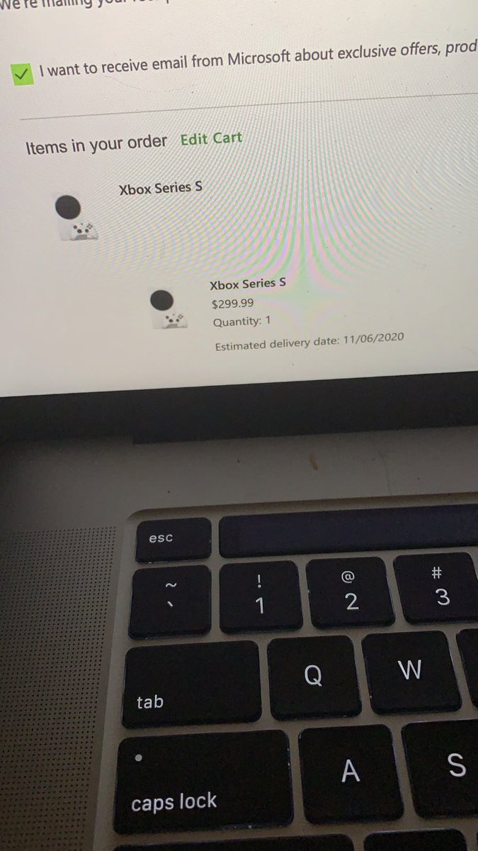 Xbox coming tomorrow, LIKE &amp; RT if you need the method 🤩