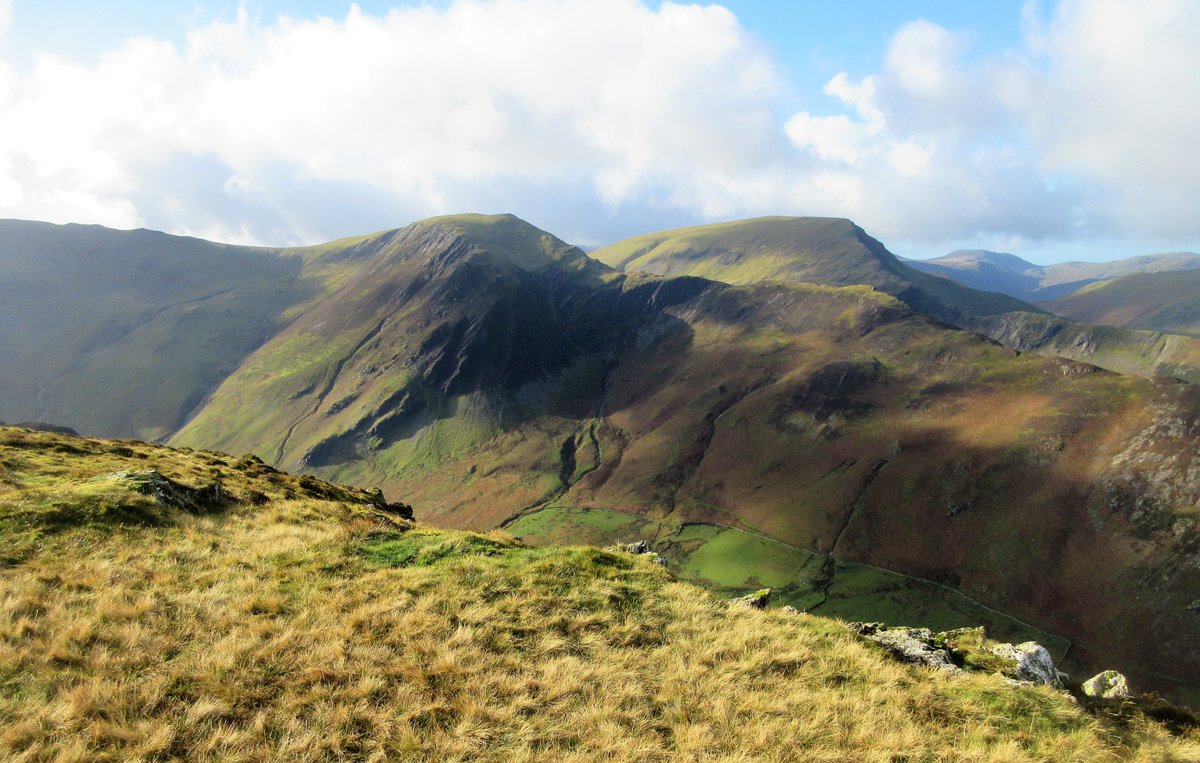 StanLeigh18's tweet photo. #Catbells #MaidenMoor #HighSpy walk yesterday from #Skelgill near #Stair
Maiden Moor & High Spy
- Approaching Maiden Moor summit
- #Hindscarth & #Robinson from Maiden Moor
- High Spy summit cairn
- #DaleHead from #EelCrags https://t.co/WZ3fAyBz3l
