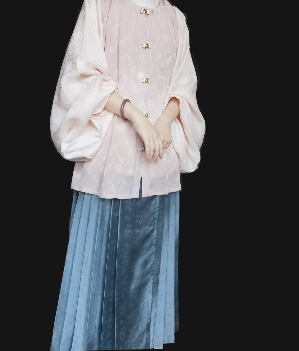 hanfudailyglb's tweet photo. 明制汉服穿搭
来源微博:暮眠_喵喵飘啊飘
#hanfu_challenge
#汉服挑战
#漢服チャレンジ
#한푸_도전
#汉服 #明制汉服 #汉服穿搭 #汉服文化 #明製漢服 #漢服穿搭 #漢服文化 #hanfu #hanfufashion #hanfudaily #hanfuculture #chinesetraditionalcostume #chinesetraditionaloufit https://t.co/St9uq4suXy