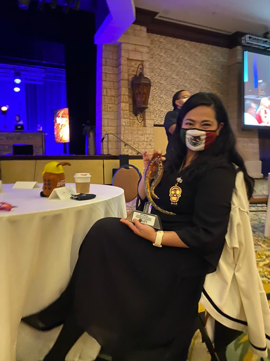 MPI_Mexico's tweet photo. ¡GRAN ORGULLO PARA #MÉXICO! 🇲🇽
Liliana Cabrera, Past President @MPI_Mexico, recibió el Marketplace Excellence RISE Award a nombre del Capítulo, un logro gracias a su liderazgo y visión. ¡#MPIRise por primera vez para el Capítulo! #Wec #WECGrapevine @MPI @Lilletha #eventprofs https://t.co/tFC3WZ43KA