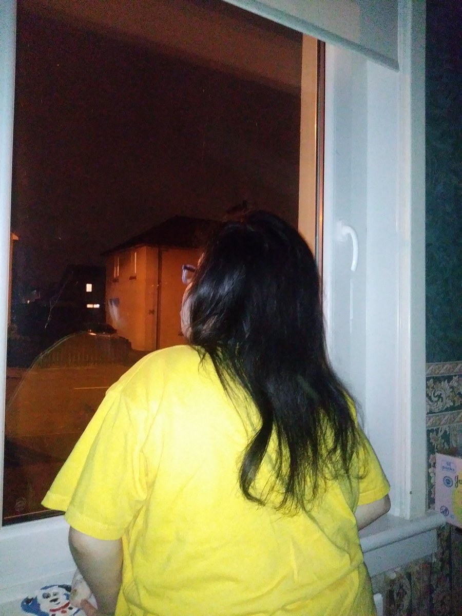 M is loving all the sky sparkling with colours ! #rainbowcolours #keepingsafe
#makingthemostoflife