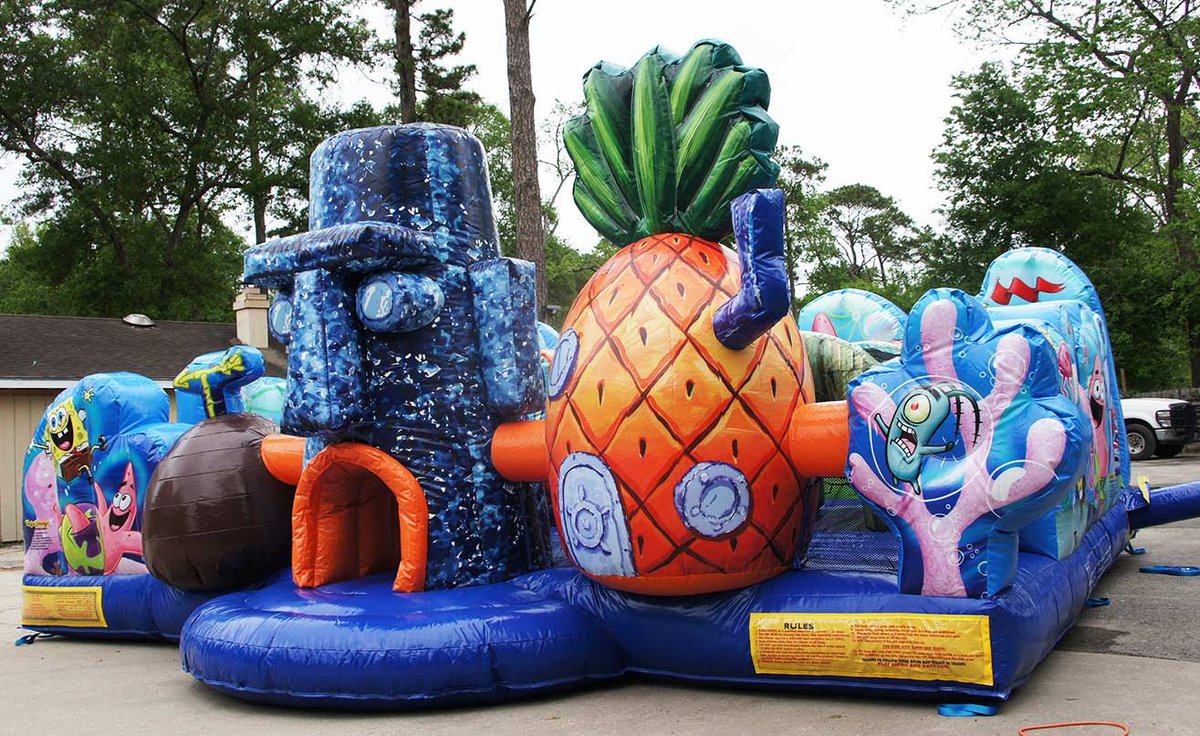 skyhighparty's tweet photo. Who lives in a pineapple under the sea? 🎶 
#momblogger #cottoncandy  #dadlife #jump #houstonbirthdayparty #thingstodoinhouston #momlife #scorpio #Novemberbaby #houstonpartyrentals #houstonparents #bouncehouse #partydecor #spongebob #Novemberfun #virtualreality #familyfun https://t.co/I1yO1Xmx7e