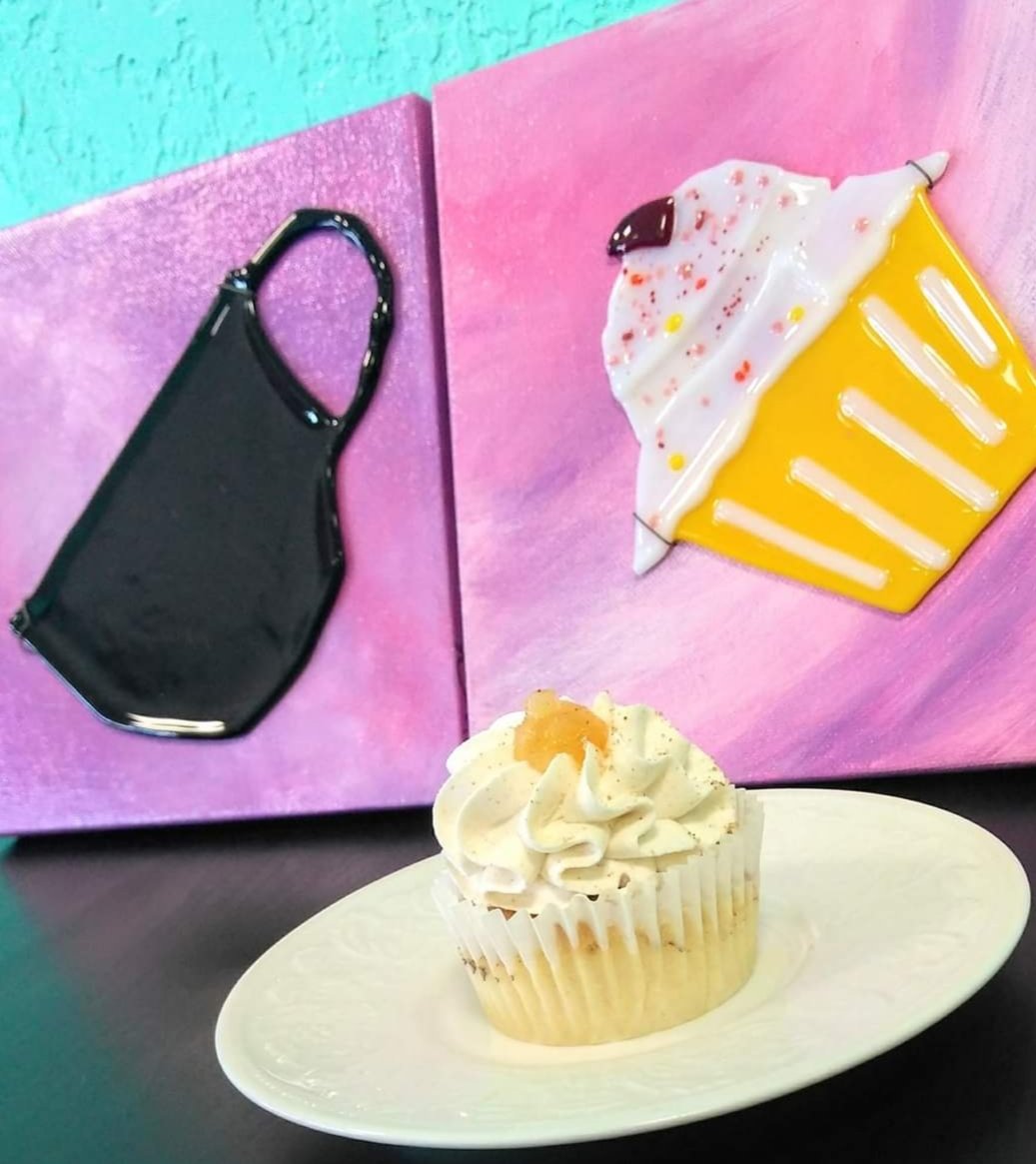 We want your suggestions on what flavors you want in a Thanksgiving pack? We hope you are excited for the holidays like we are!🧁