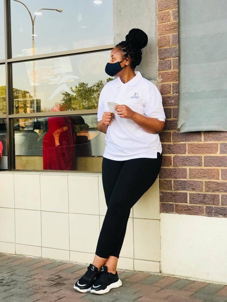 SbuNoah's tweet photo. “Miss Khaya at your service, allow me to help you get that drivers license you always wanted
based at:
2242 Harry Gwala Road
Chief A Luthuli Park
Benoni, 1513
Experience and Achieve with Us
Find us on:
Instagram: @lcd.khayadrive
FacebookLCD.Khaya Driving School”
#hustleplug https://t.co/ehSsDPqFNa