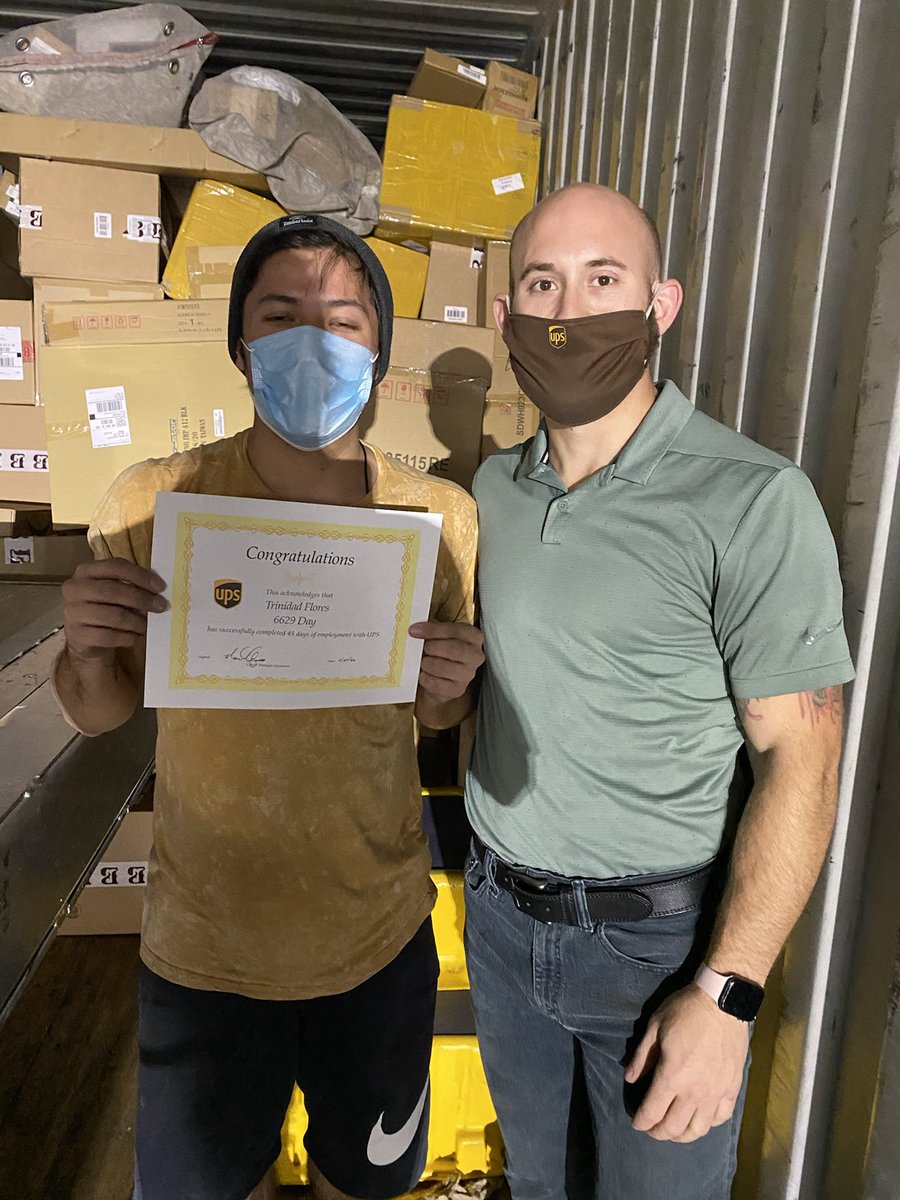 Talked with Trinidad about Slips and Falls and thanked him for 45 days of service to #TeamUPS #CP-ITP ⁦<a href="/CP_UPSers/">Central Plains</a>⁩ ⁦<a href="/CentralPSafety/">CentralPlains Safety</a>⁩