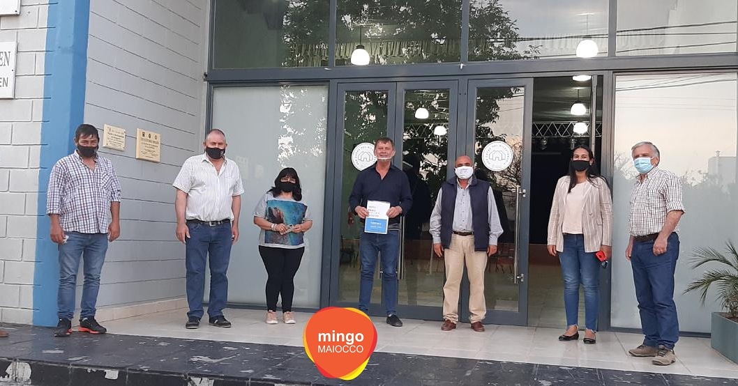 Estuvimos trabajando el anteproyecto para la traza vial que una la Ruta Provincial N°11 con la Ruta Nacional N° 12, por la Vuelta Mala. Junto a Luis Horacio Siebenlist; los senadores de Victoria y Nogoyá, @GastonBagnatOK y Flavia Maidana y el jefe de Vialidad <a href="/DanielRusoKoch/">Daniel Koch (Ruso Koch)</a>.