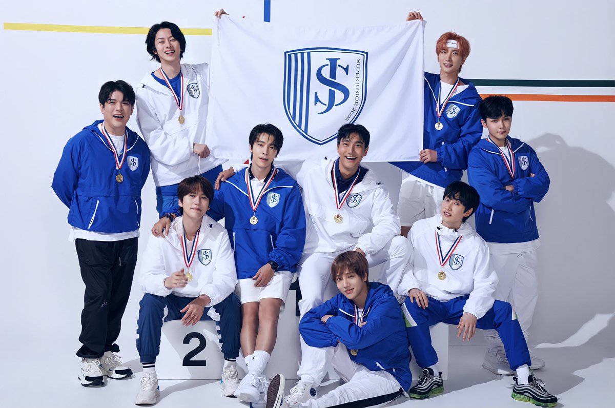 Happy Anniversary 15th <a href="/SJofficial/">SUPER JUNIOR</a> 💙
오랫동안 함께 지내자
함께 늙어 보자
#Chapter15withSJ #15thAnniv_WalkTogether