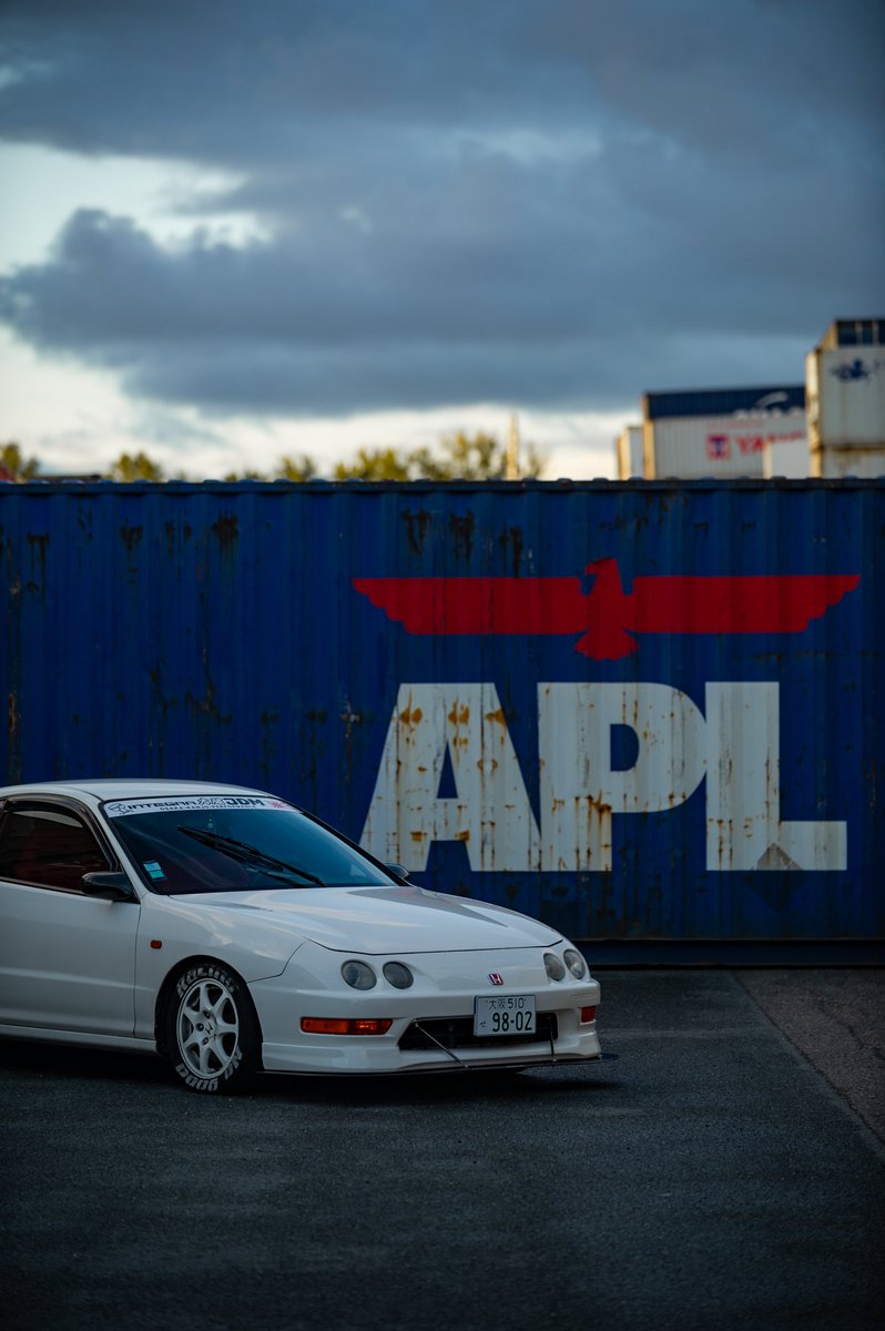 Aurl331's tweet photo. #honda #acura #integra #dc2 #integratyper #teggygang #kanjo #kanjozoku #byebyepolice #highwayterrorist #nogoodracingfamily #nogoodracing #ngrfamily #wharpracing #wangan #kanjoworld #nightrace #nightrunner #streetfighter #integra_daily #loop1 #loopone #carmakeacross #osakajdm https://t.co/ZwqGQdNj6t