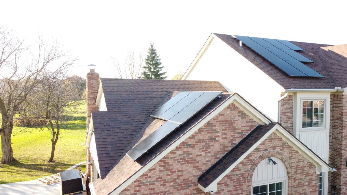 SolarSolutions4's tweet photo. We just installed 46 of our American made solar panels on this beautiful home in Troy! 
This happy customer is definitely going to save money on their electric bill and you can too!
To reduce or eliminate your electric bill, visit https://t.co/GlOXil6Z71 #solarenergy #cleanenergy https://t.co/z0j8dDtFzu