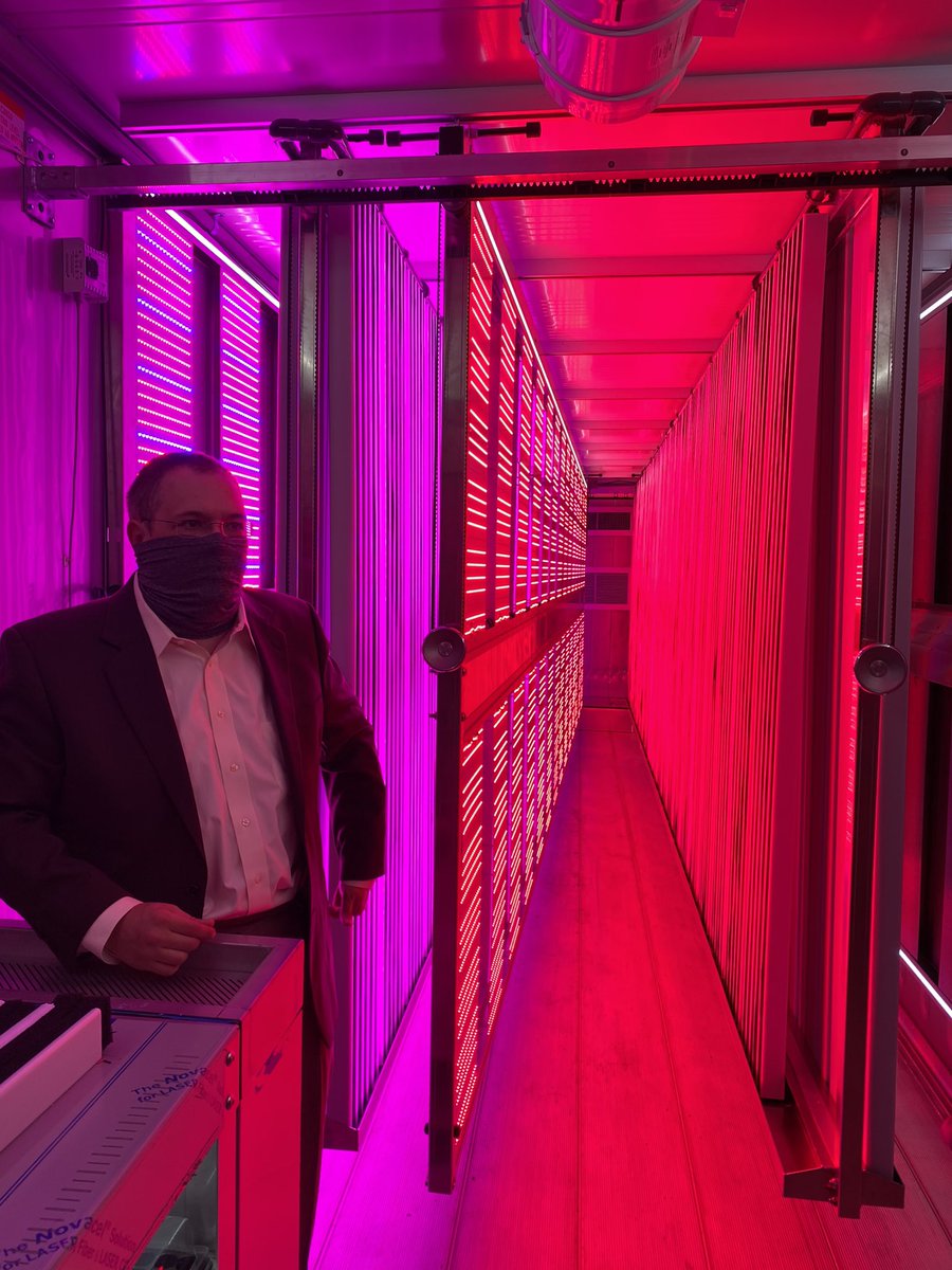 PankowScott's tweet photo. One of the first Ag Lab in the US! #growingpotential #hydroponics #moffatcountyhigh https://t.co/aog7P1Ra49