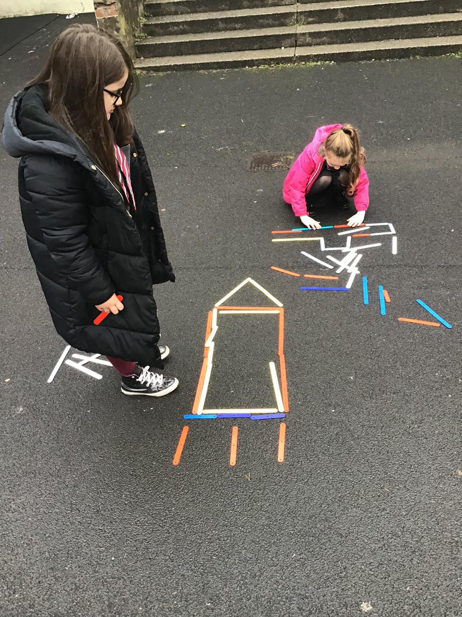 StCharlesGla's tweet image. P4a joined in with the #FireworkFun for #OutdoorClassroomDay today. They were making their own fireworks for bonfire night with #LooseParts in the playground. #OutdoorLearning #OutsideEveryDay #BonfireNight2020 @OutdoorClassDay