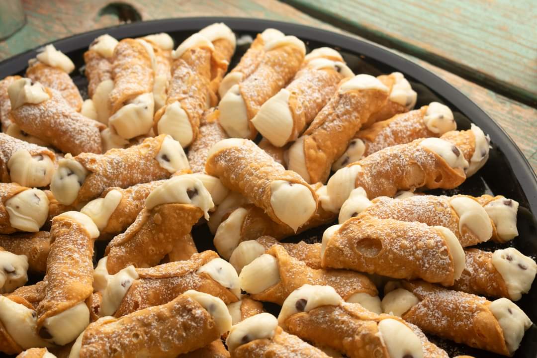 As holiday parties are planned and tailgates continue, let us cater to you! 🧡 #pastasogood #bhameats #catering #birminghamal