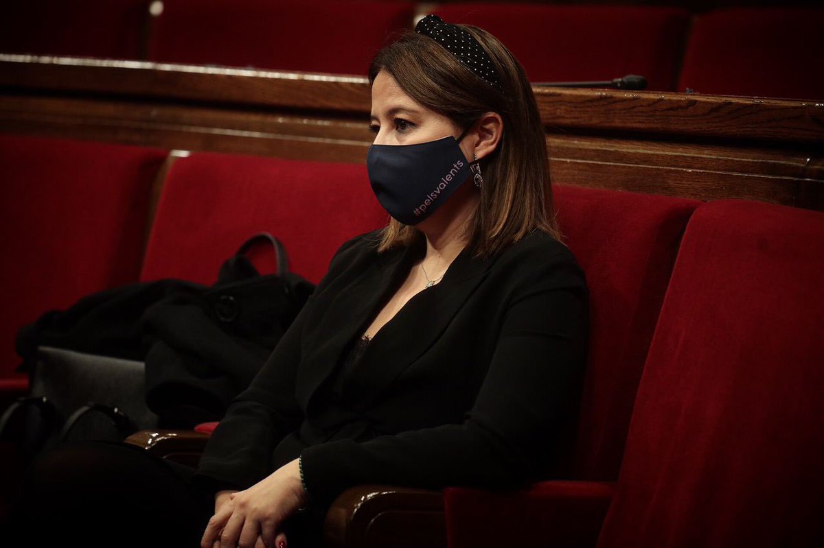 carrizosacarlos's tweet photo. Durante estos días en el @parlamentcat, diputados de @CiutadansCs lucimos la mascarilla solidaria #PelsValents para recaudar fondos para el Hospital Sant Joan de Déu.

Una iniciativa solidaria de @PoliciaCambrils que nos trajeron
@JCRomeraGil y @Cs_Cambrils. ¡Muchas gracias! 💪🏻😊 https://t.co/wnEbP2EpQt