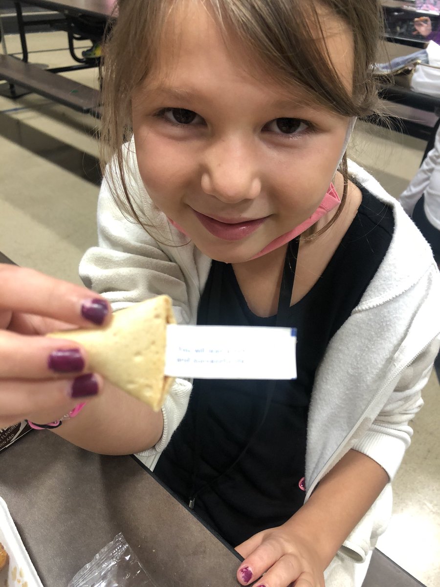 CVLittleLynx's tweet image. We had a #transdisciplinary lunch today with fortune cookies. Students read their fortune cookies on the microphone when lunch was over then we reflected on what the fortunes said. #cvpyp #cbcsd