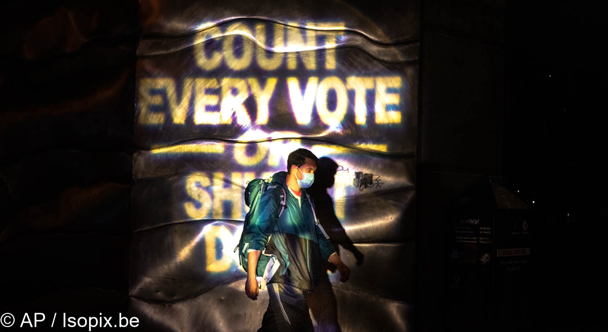 Isopix's tweet photo. An incredible suspense that concerns all Americans but also the whole world. A new slogan "Count Every Vote"
The images available on https://t.co/AaQtjHYsPt
#CountEveryVote #USAElections2020 #Usa2020 https://t.co/DLVkABpatL
