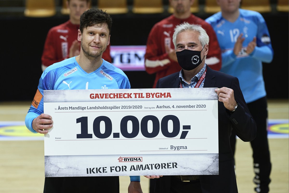 <a href="/Niklas_Landin/">Niklas Landin</a> Årets Mandlige Landsholdsspiller 2019/2020. Kæmpe stort tillykke! Læs mere her: haandboldspiller.dk/niklas-landin-…