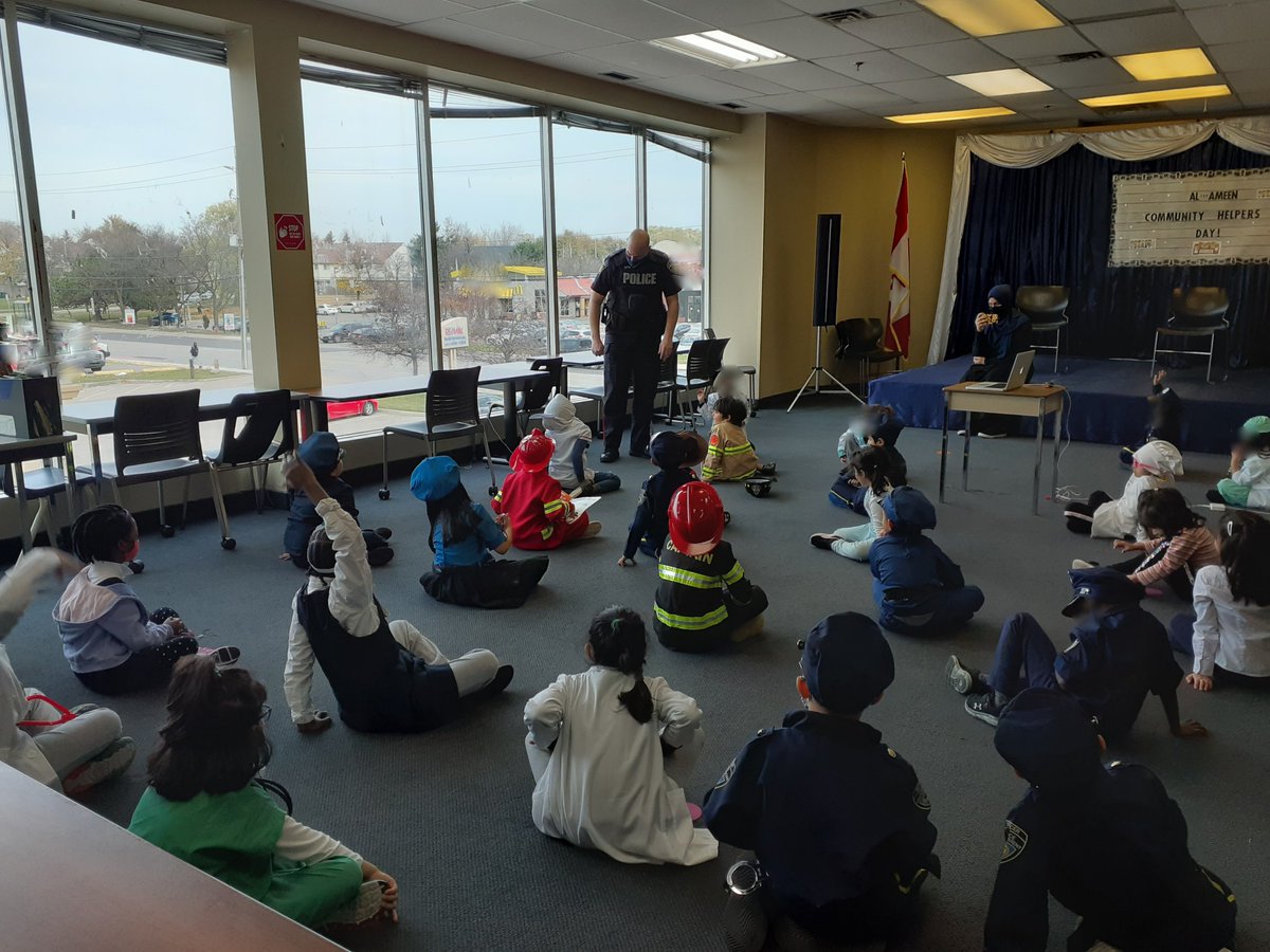 PRPyouthed's tweet photo. Meet your future doctors, nurses, police officers, fire fighters and designers. Lots of morning excitement at Al-Ameen Elementary School PeelPoliceMedia @PRPyouthed @OfficerBillyPRP https://t.co/u5fxN5aJRV