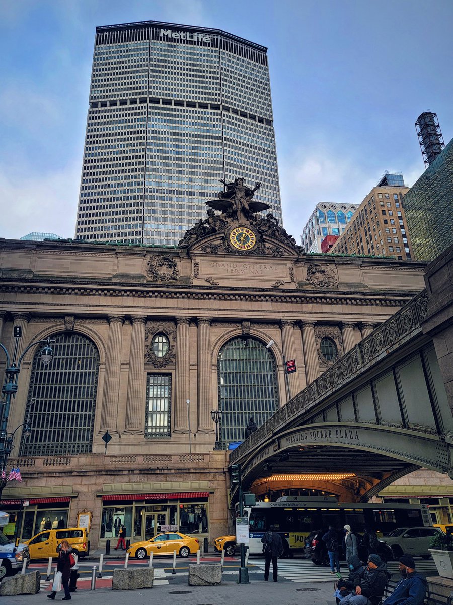 iamwaynegilbert's tweet photo. #NewYorkCity #Architecture #Landscape #AutumnChill #Colors #Skies #Weather #BundleUp #ScenesFromMyPhotowalk #Photography #ProGradeCamera #Samsung #GalaxyNote20Ultra #withGalaxy @SamsungMobileUS #DoWhatYouCant https://t.co/A2RQ8zD3xF