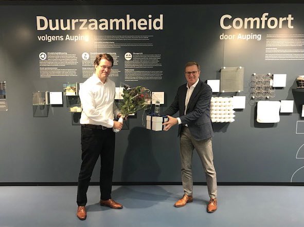 So pleased to let you know that <a href="/AupingNL/">Koninklijke Auping</a> is the second most innovative company in the Dutch-German business world. Counting the votes was a true head-to-head race. Congrats to @Demcon who took the first prize. Third place went to <a href="/Next_Kraftwerke/">Next Kraftwerke (DE)</a>. Vielen Dank @DNHK. #award 🇳🇱🇩🇪