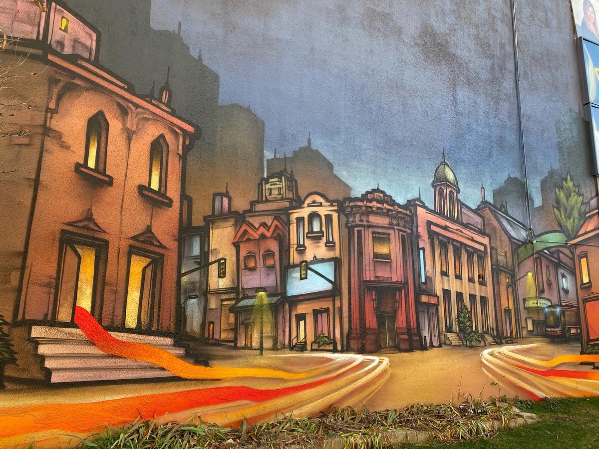 🌈#DestinationDanforth Mural number 2, by muralist Poser!🌈 This mural is located at 628 Danforth Avenue in the <a href="/GreekTownBIA/">GreekTown on the Danforth BIA</a>! We encourage you to check it while you’re out exploring GreekTown, perhaps picking up some delicious local food😉! Full info: eastendarts.ca/destinationdan…